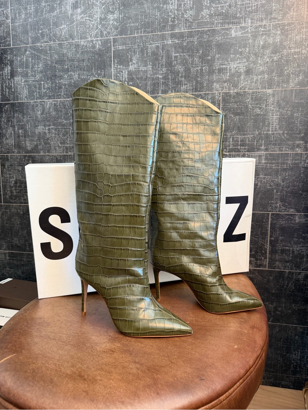 Schutz Maryana Croco Embossed Boot in Military Green - Sz 9.5 - Picture 2 of 14